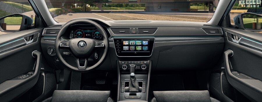 SKODA_SUPERB_2.jpg