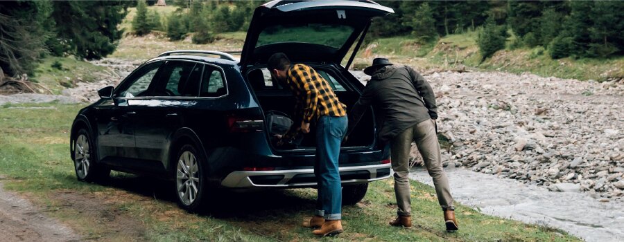 SKODA_SUPERB_Scout_1.jpg